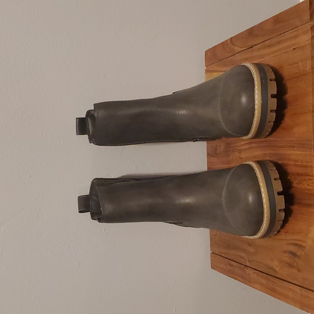 Time and Tru Chelsea boot